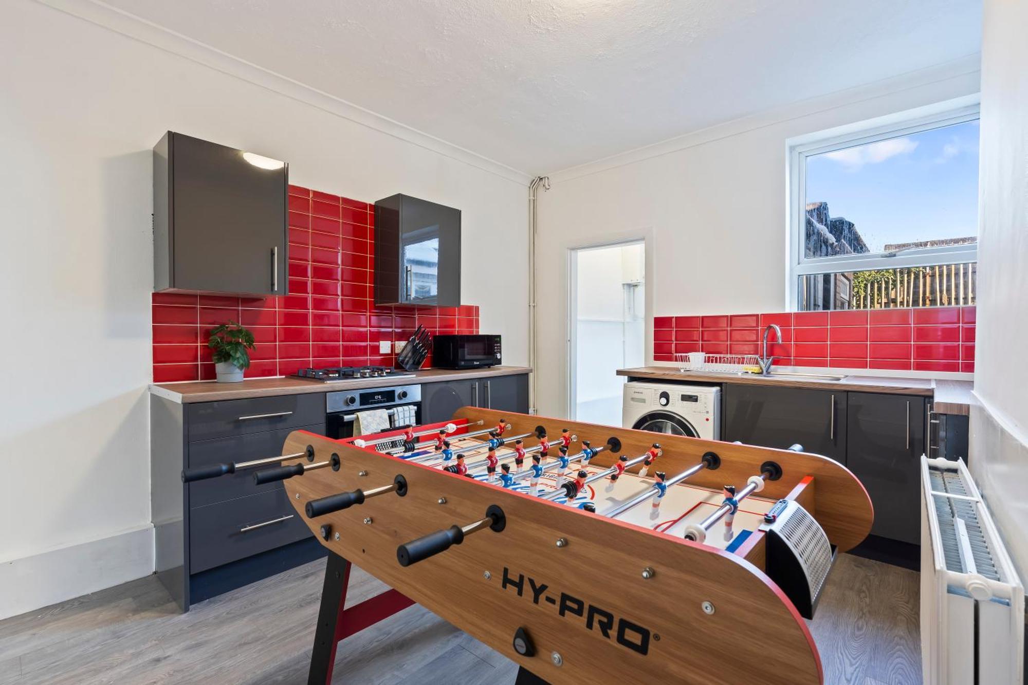 Little John Of Robin Hood'S Place II Ps5 II Foosball Table Nottingham Buitenkant foto